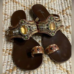 Beautiful Giuseppe Zanotti jeweled brown leather sandals size 38 EU 7.5 US